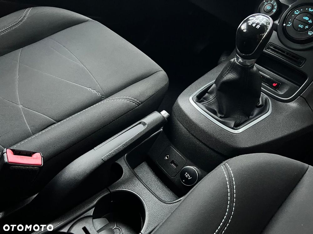 Ford Fiesta - 16
