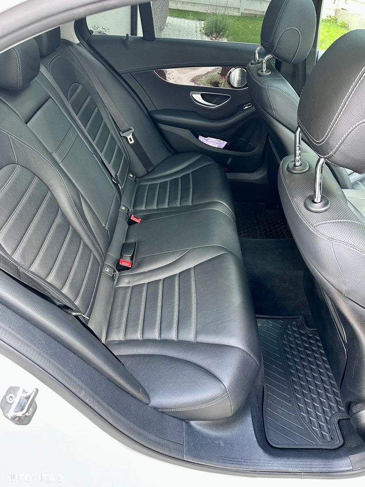 Mercedes-Benz C 200 4MATIC 9G-TRONIC Avantgarde - 30