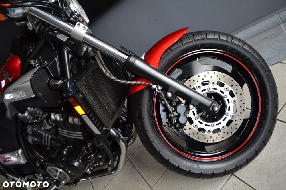 Yamaha V-MAX - 7