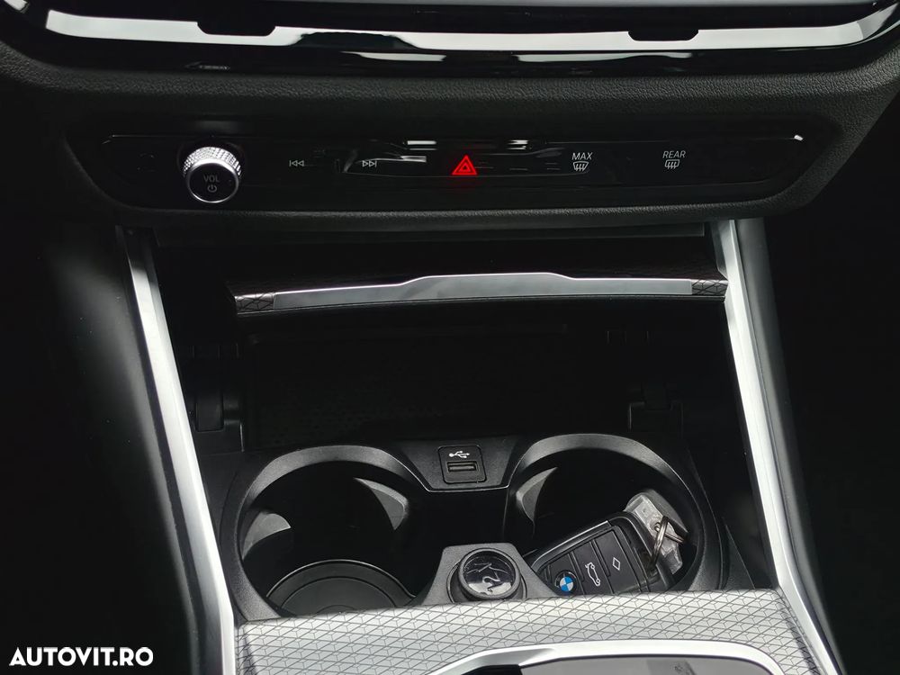 BMW Seria 3 320e Aut. M Sport - 17