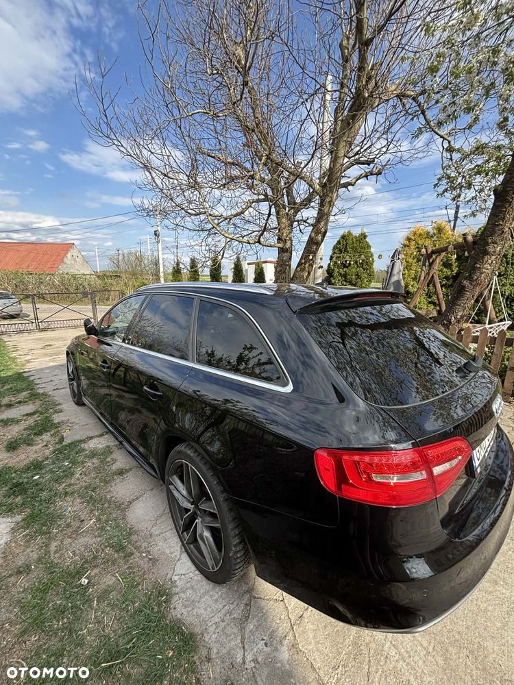 Audi A4 Avant 2.0 TDI DPF multitronic S line Sportpaket - 4