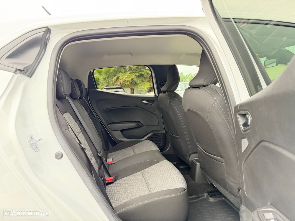 Renault Clio 1.5 Blue dCi Evolution - 32