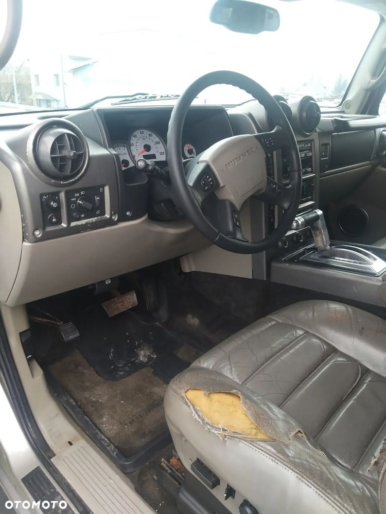 Hummer H2 6.0 V8 - 8