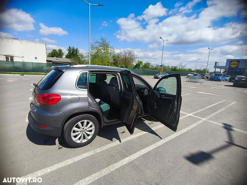 Volkswagen Tiguan - 11