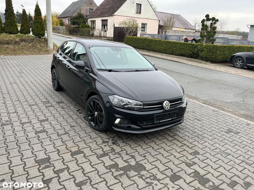 Volkswagen Polo - 1