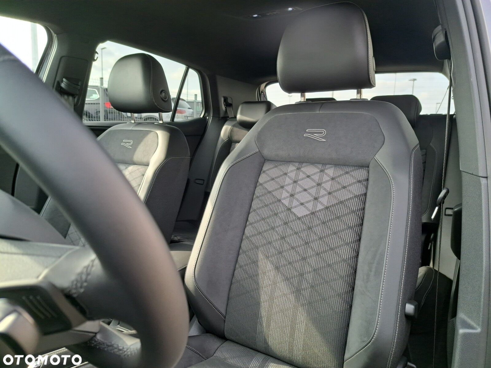 Volkswagen T-Cross 1.5 TSI ACT R-Line Plus DSG - 18