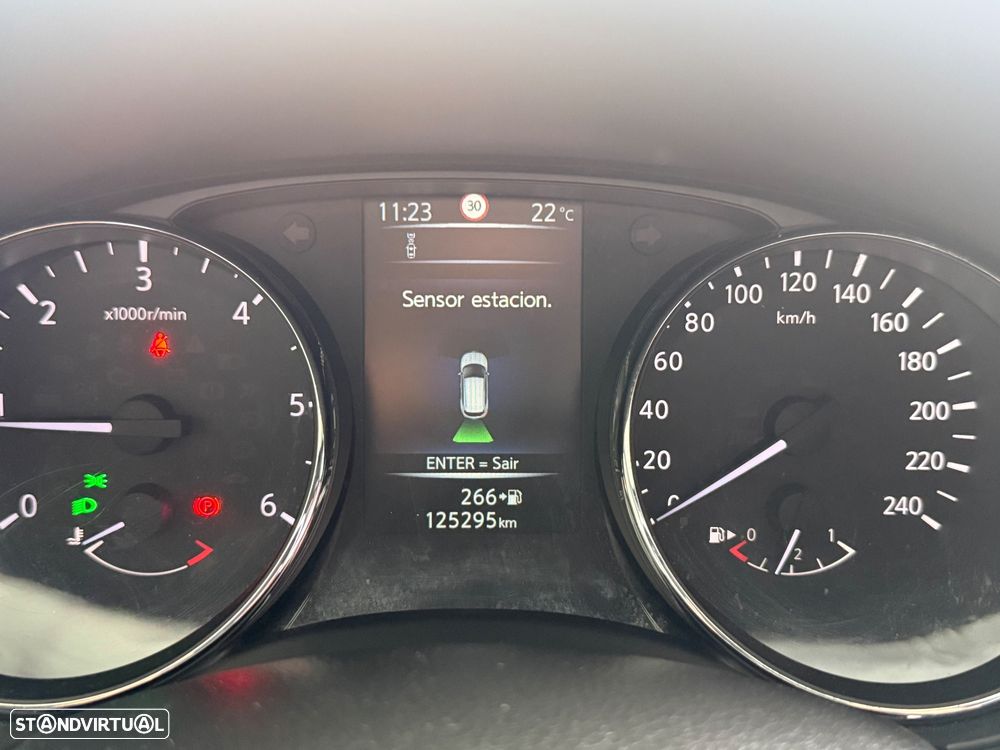 Nissan Qashqai 1.5 dCi N-Connecta - 15