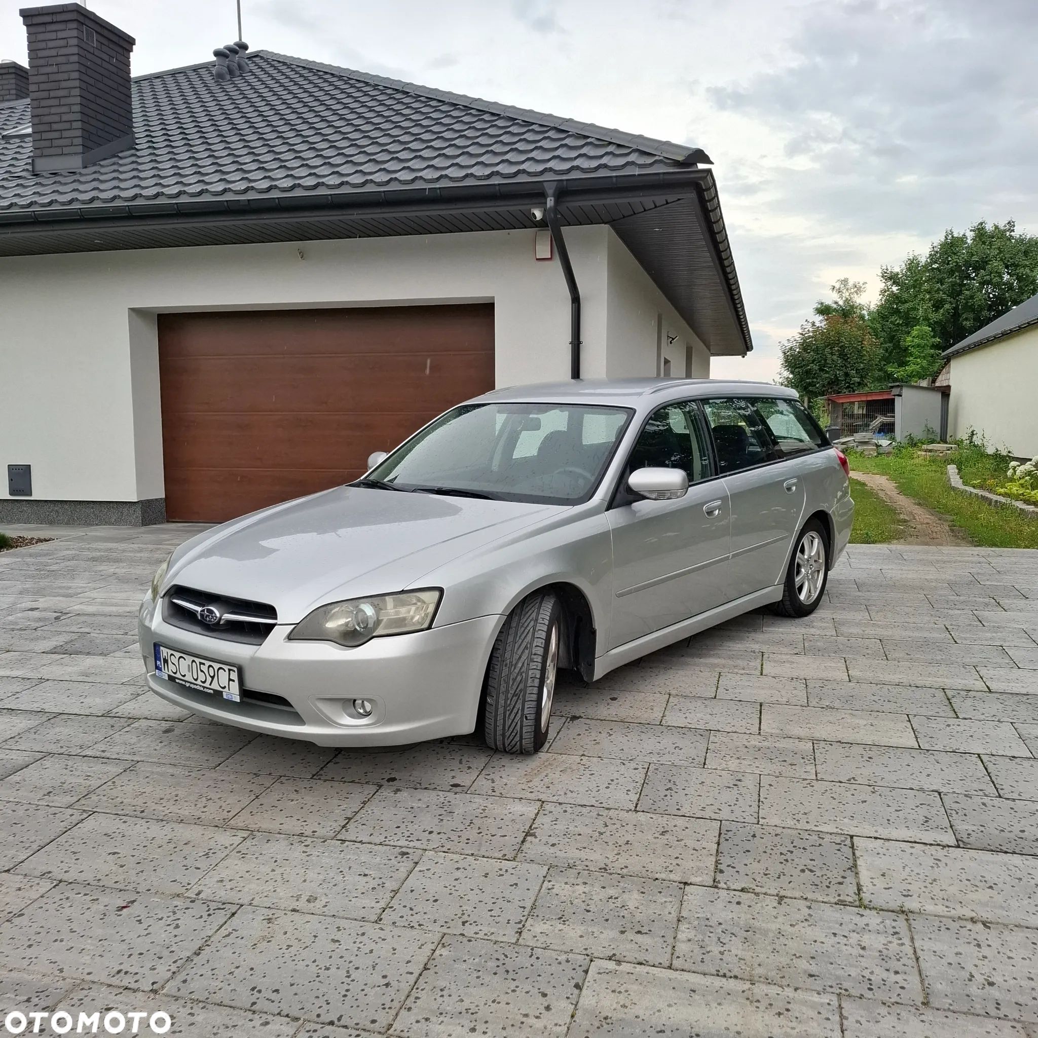 Subaru Legacy SW 2.0i MT - 1