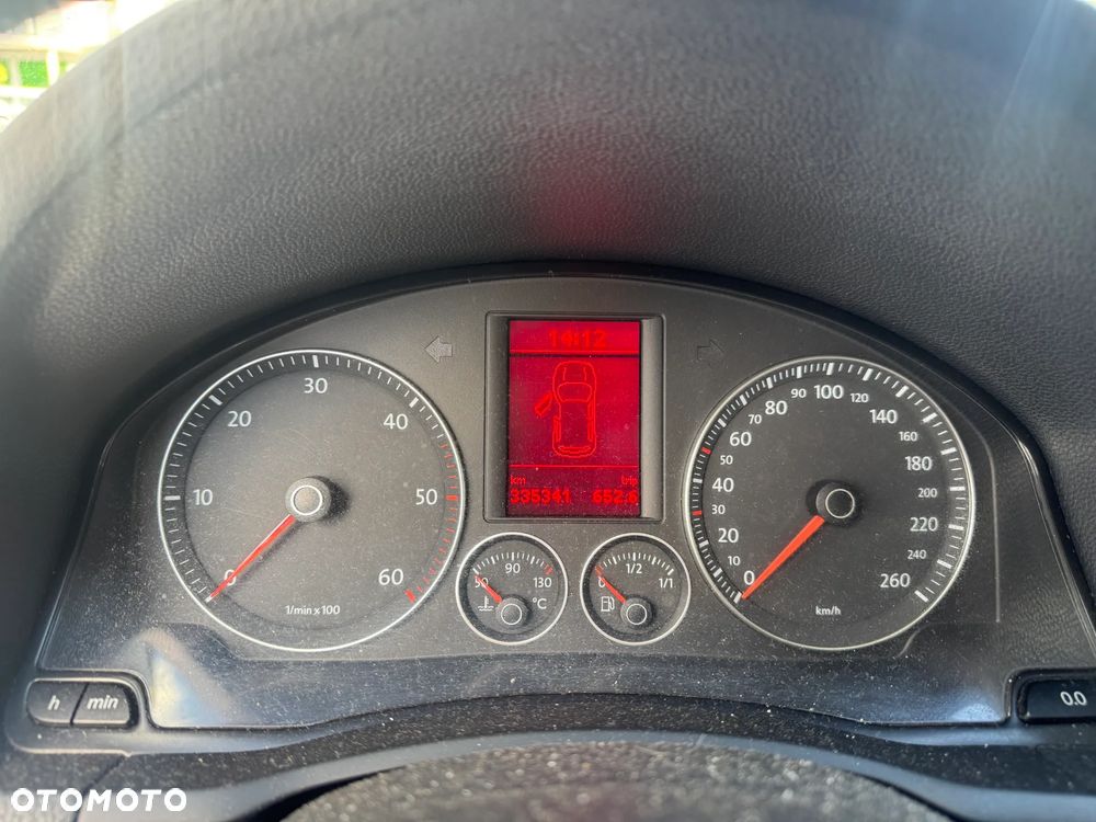 Volkswagen Golf - 6