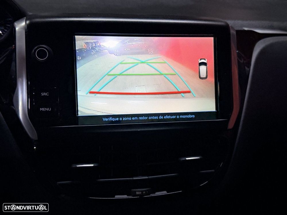 Peugeot 208 1.2 PureTech Signature - 10
