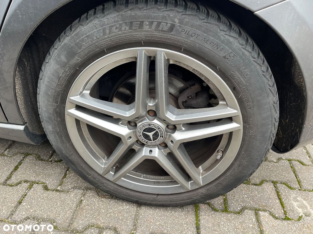 Mercedes-Benz Klasa A 200 7G-DCT - 37