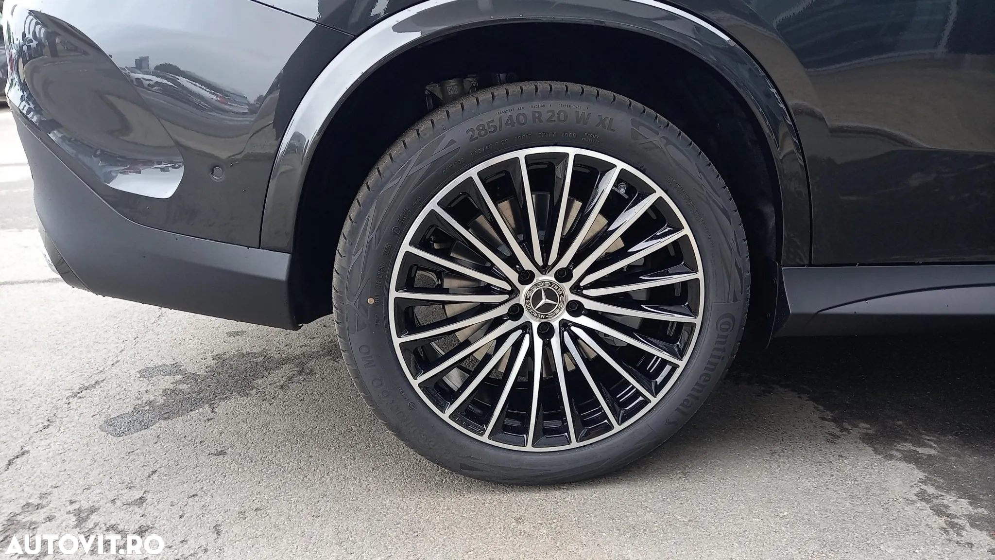 Mercedes-Benz GLC Coupe 300 e 4Matic 9G-TRONIC Edition AMG Line - 11