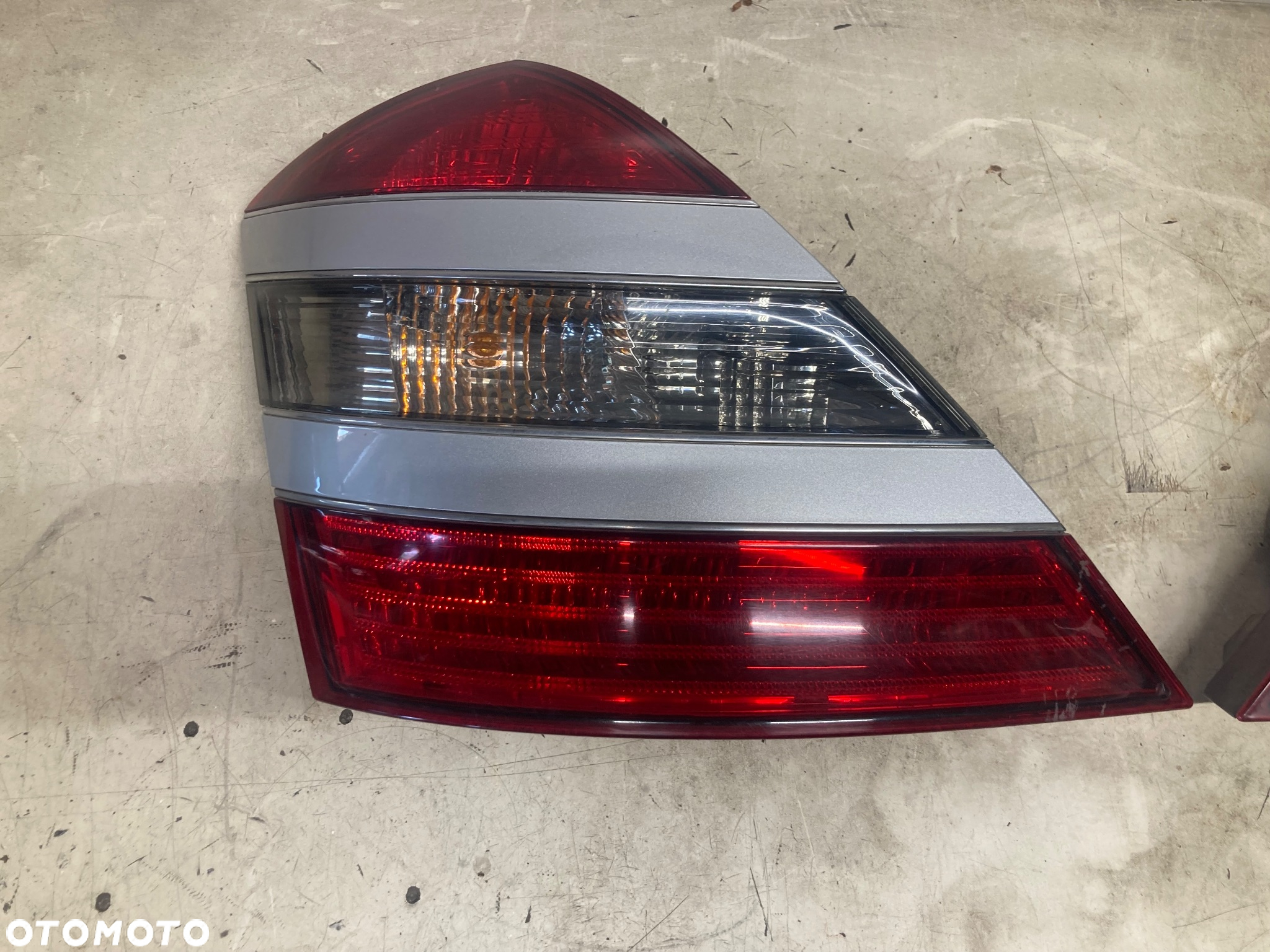 MERCEDES S KLASA W221 LAMPA TYLNA PRAWA LEWA - 2