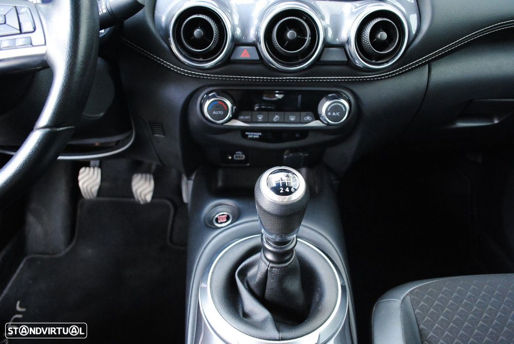 Nissan Juke 1.0 DIG-T N-Connecta - 19