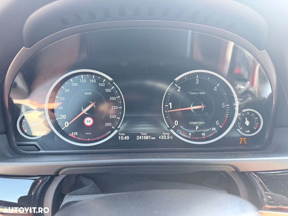 BMW Seria 5 535d xDrive AT - 29