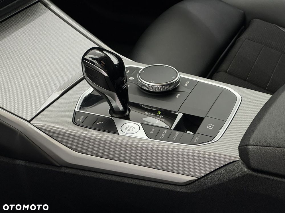 BMW Seria 3 320d xDrive MHEV Advantage - 9