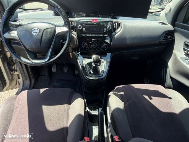 Lancia Ypsilon 1.2 8v Platinum - 18