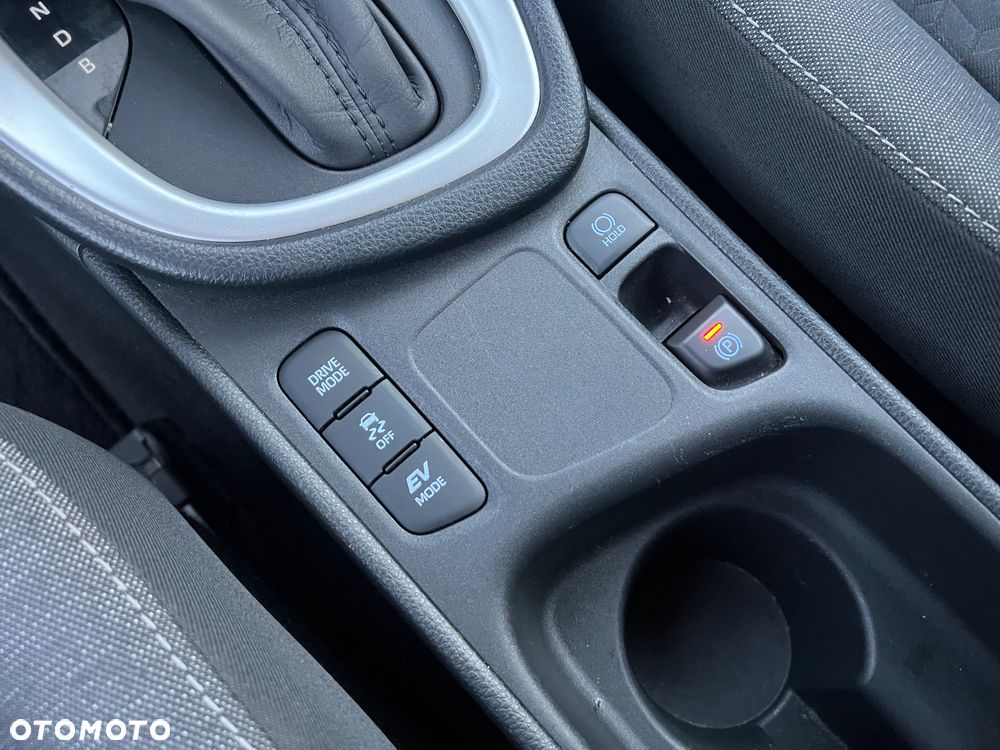 Toyota Yaris 1.5 VVT-i Elegant - 19