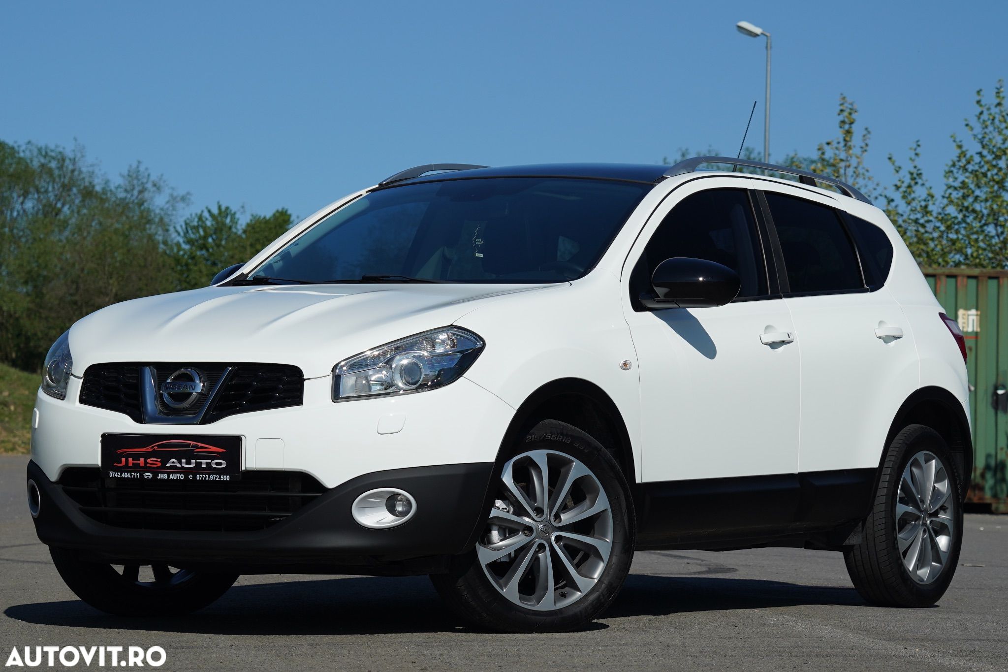 Nissan Qashqai 2.0 DCI 4 x 4 DPF tekna - 1