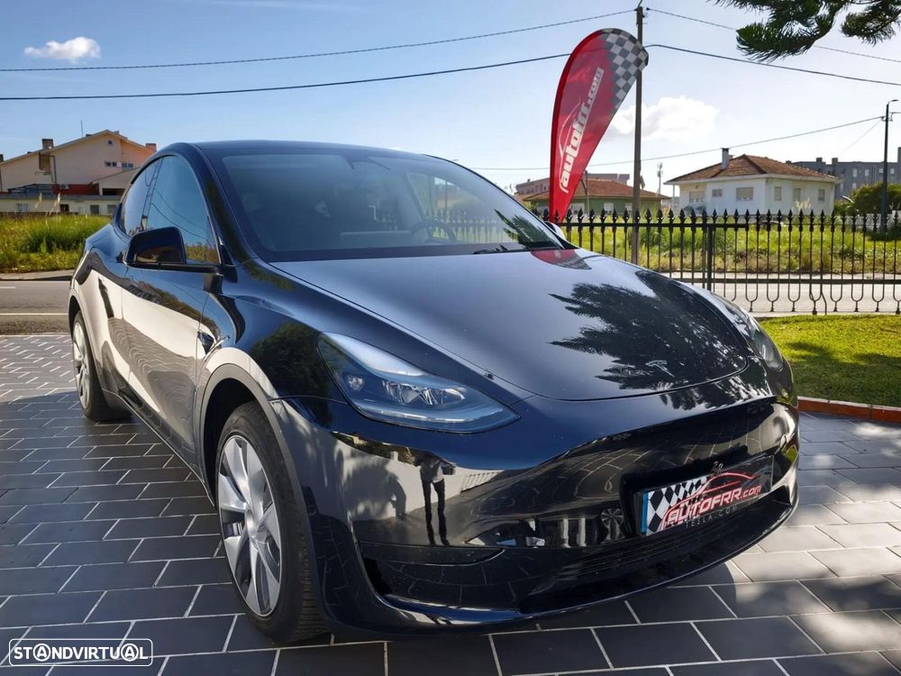 Tesla Model Y RWD - 4