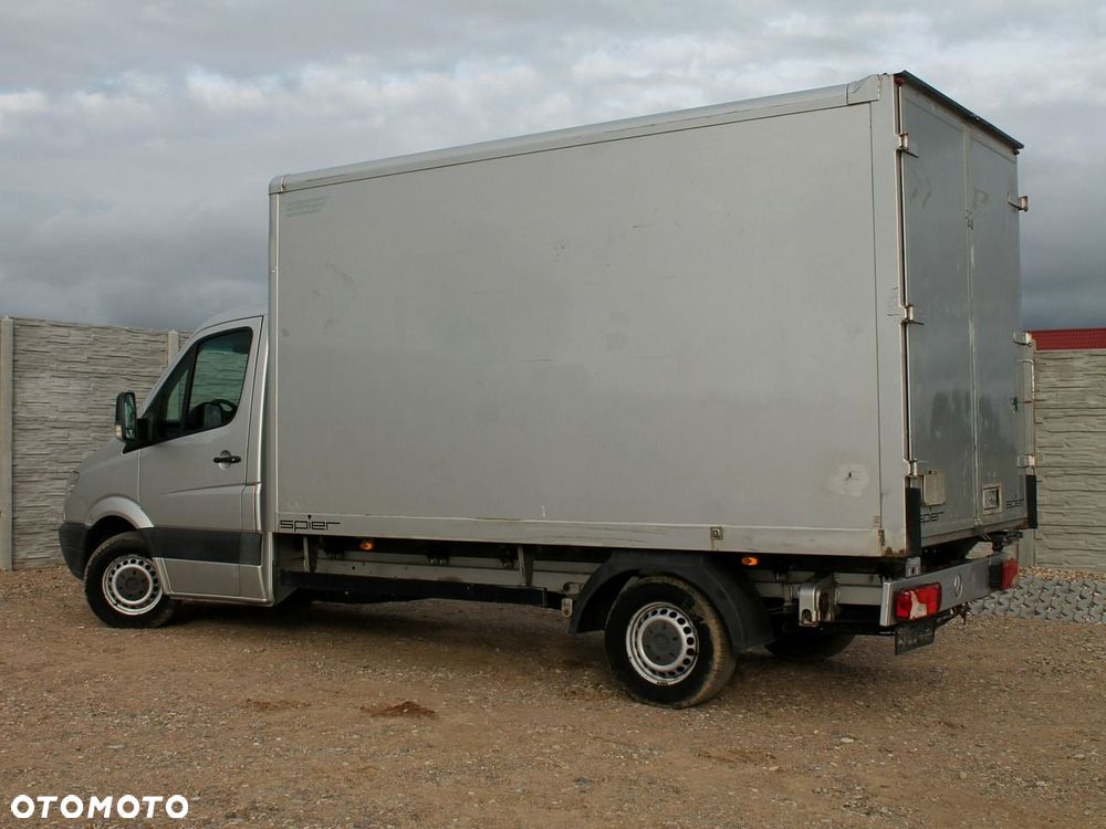 Mercedes-Benz Sprinter - 5