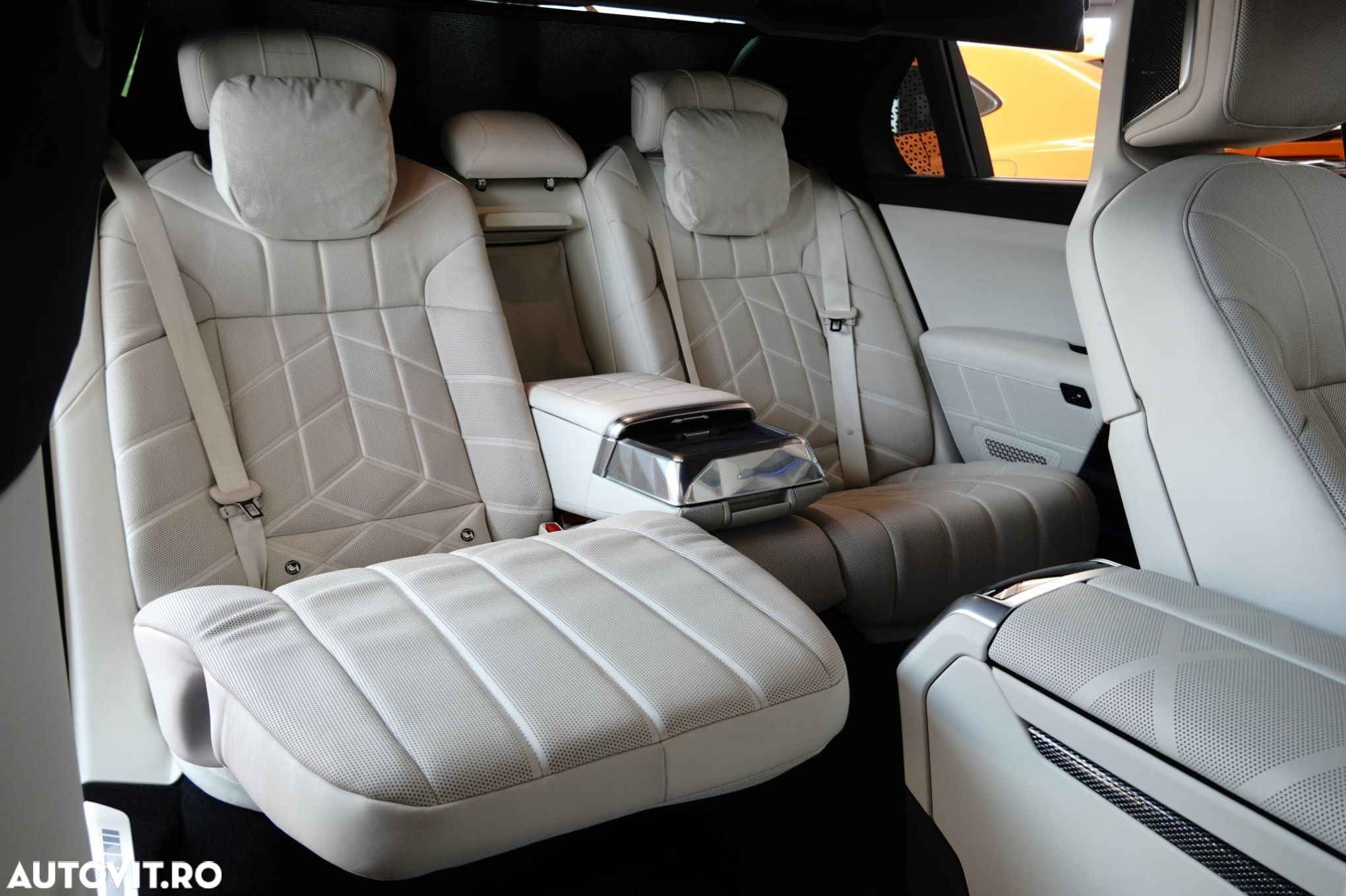 BMW Seria 7 - 31