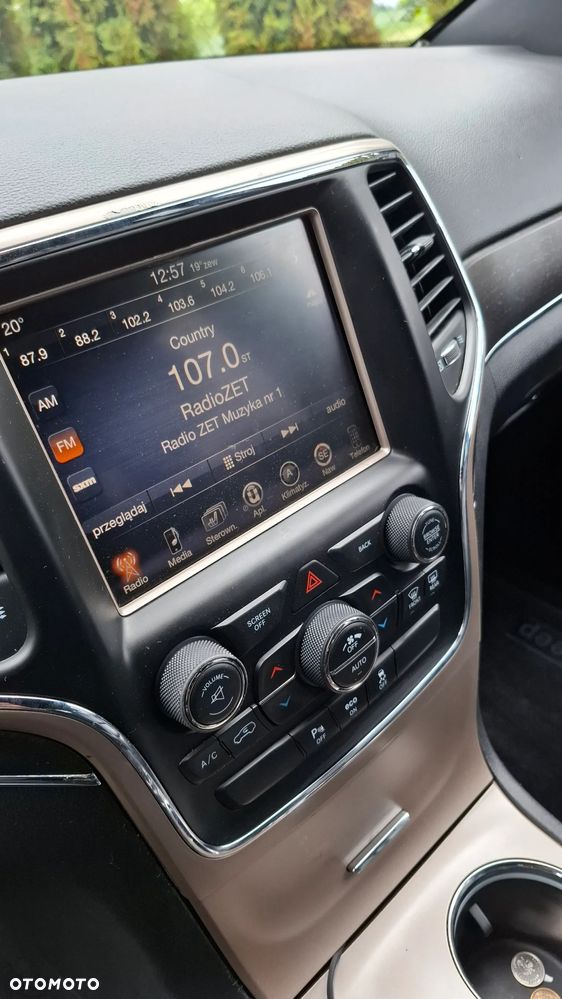 Jeep Grand Cherokee - 13