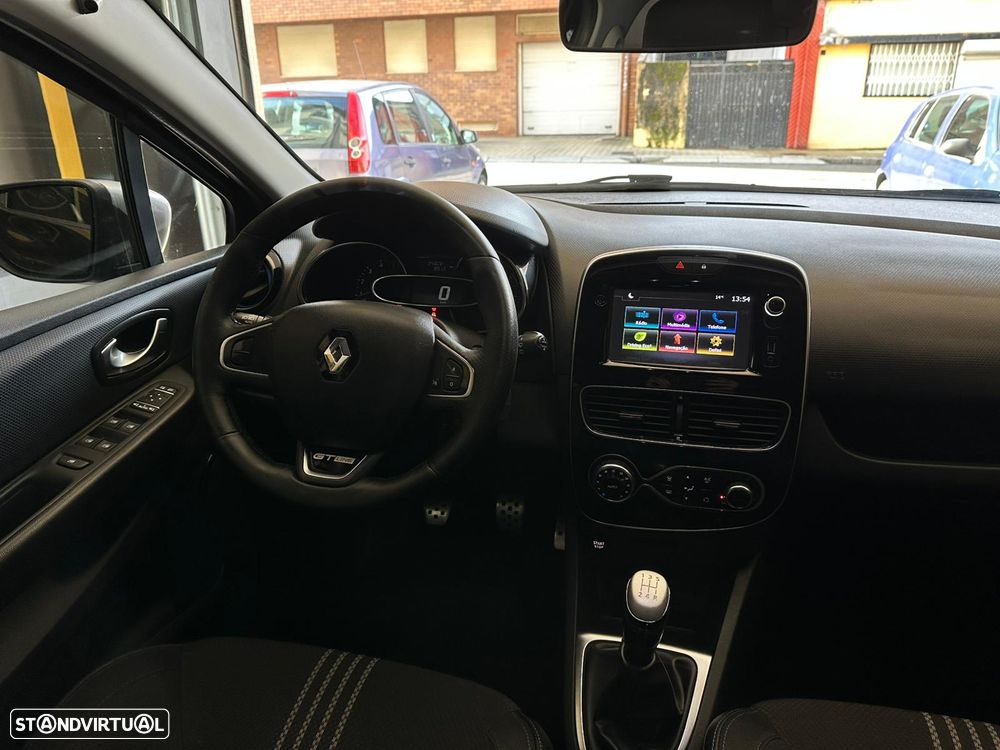 Renault Clio Sport Tourer 1.5 dCi GT Line EDC - 26
