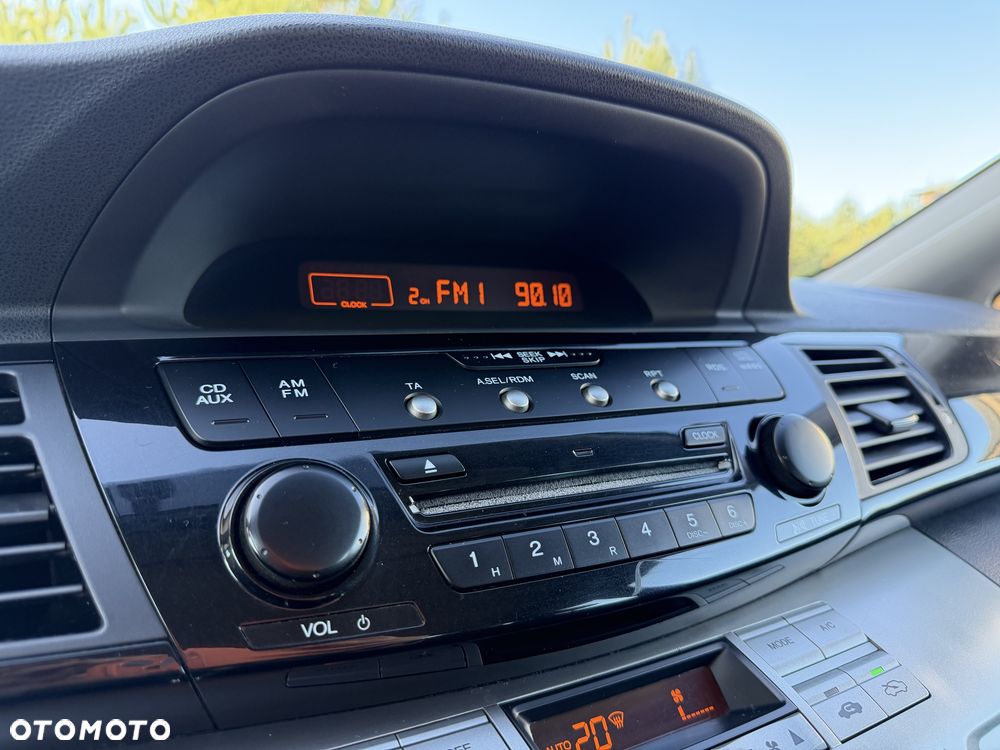 Honda FR-V - 7