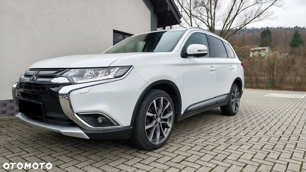 Mitsubishi Outlander 2.0 4WD CVT Diamant Edition+ - 2