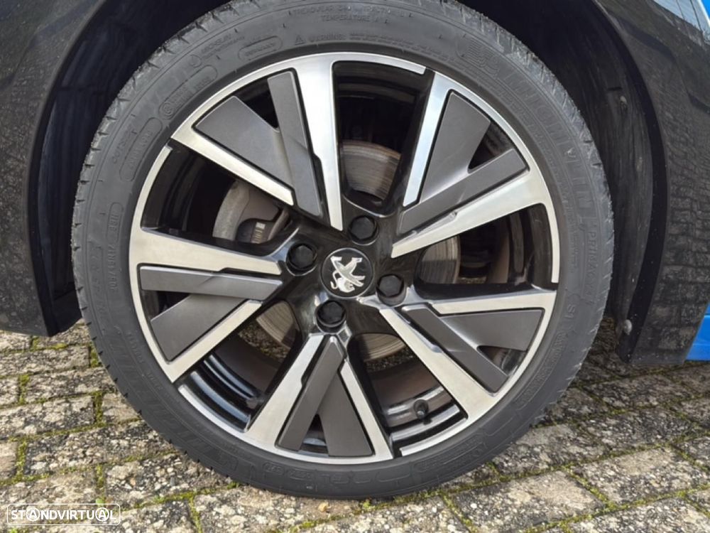 Peugeot 208 1.2 PureTech GT Line - 8