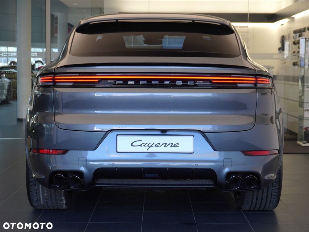 Porsche Cayenne E-Hybrid PHEV Black Edition - 16