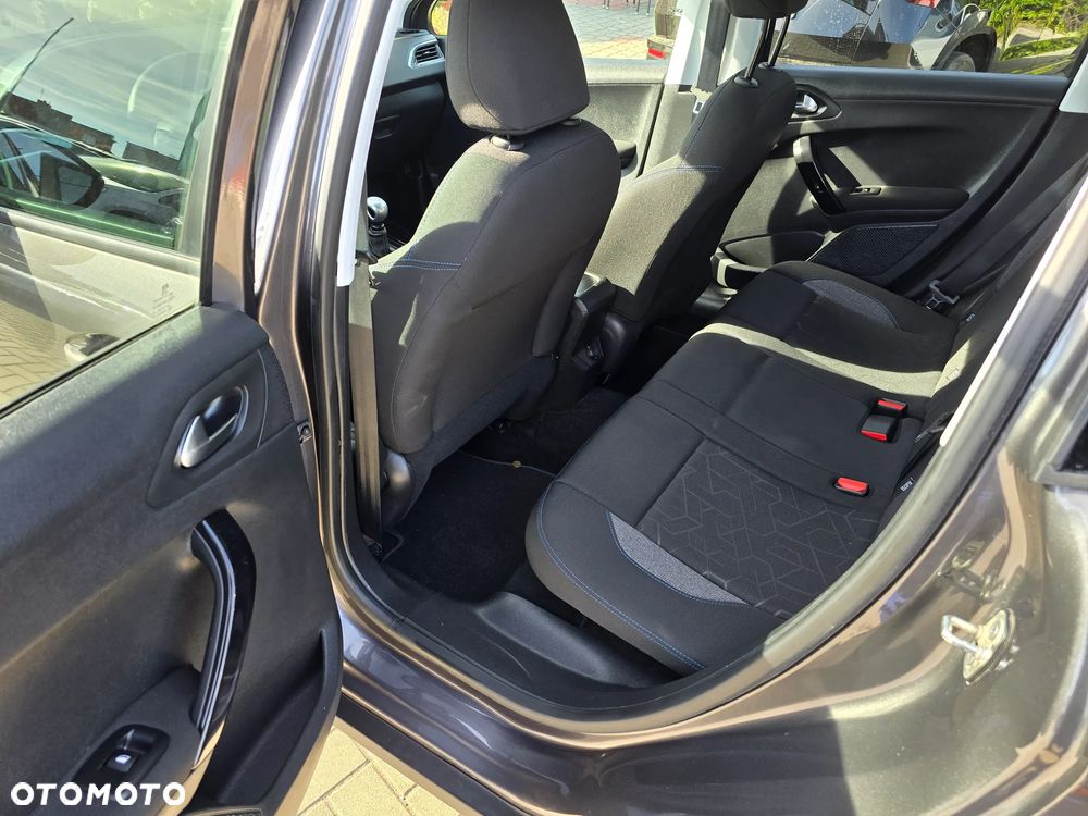 Peugeot 2008 - 9