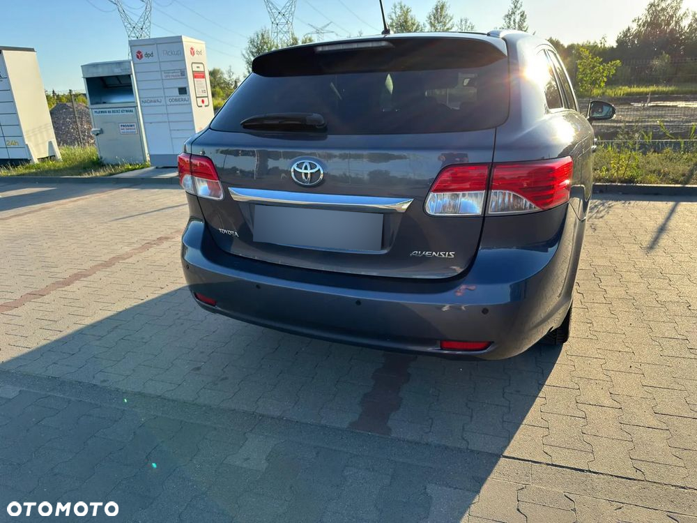 Toyota Avensis 2.2 D-4D Prestige - 6