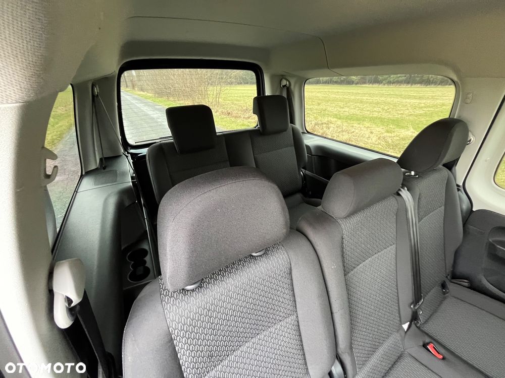 Volkswagen Caddy Maxi 2.0 TDI Comfortline - 30