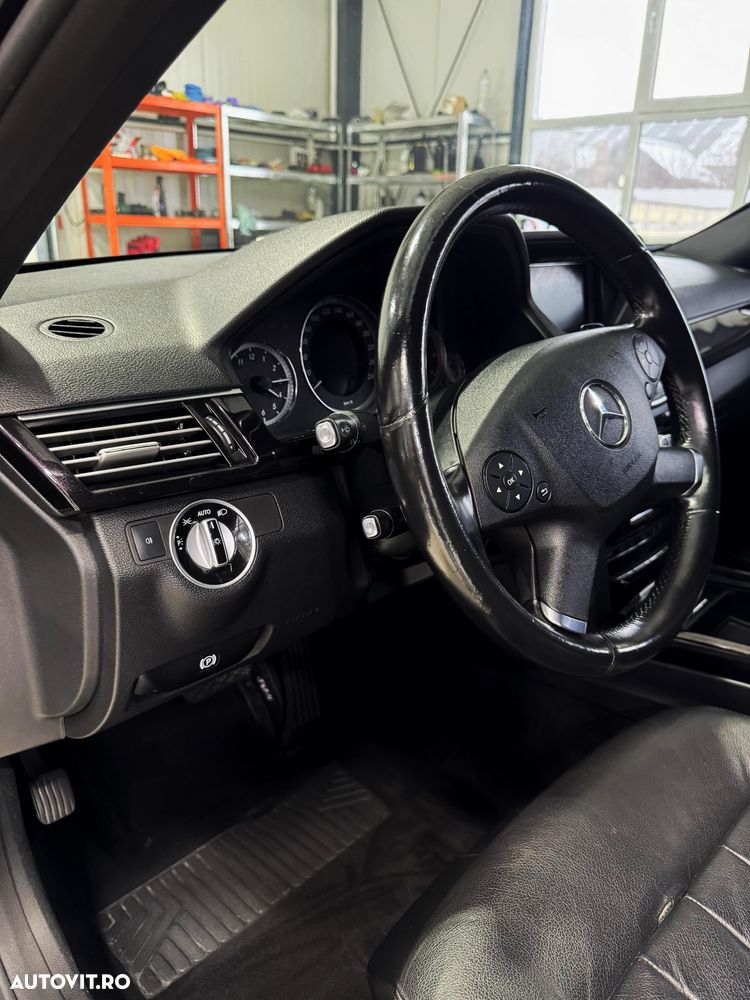 Mercedes-Benz E - 6