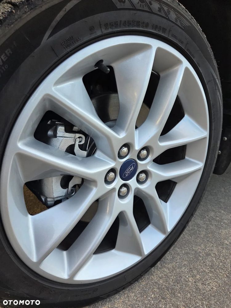 Ford Edge - 15