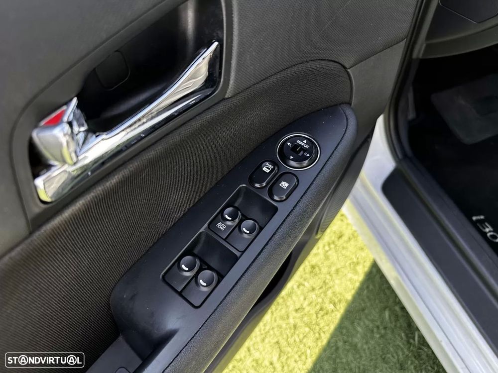 Hyundai i30 1.4 CVVT Blue Comfort - 24