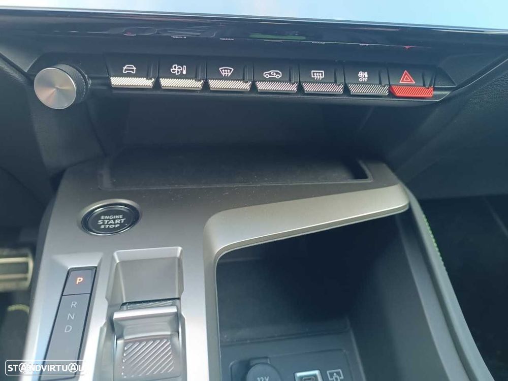 Peugeot E-408 58 kWh GT - 17