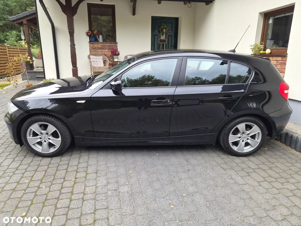 BMW Seria 1 - 32