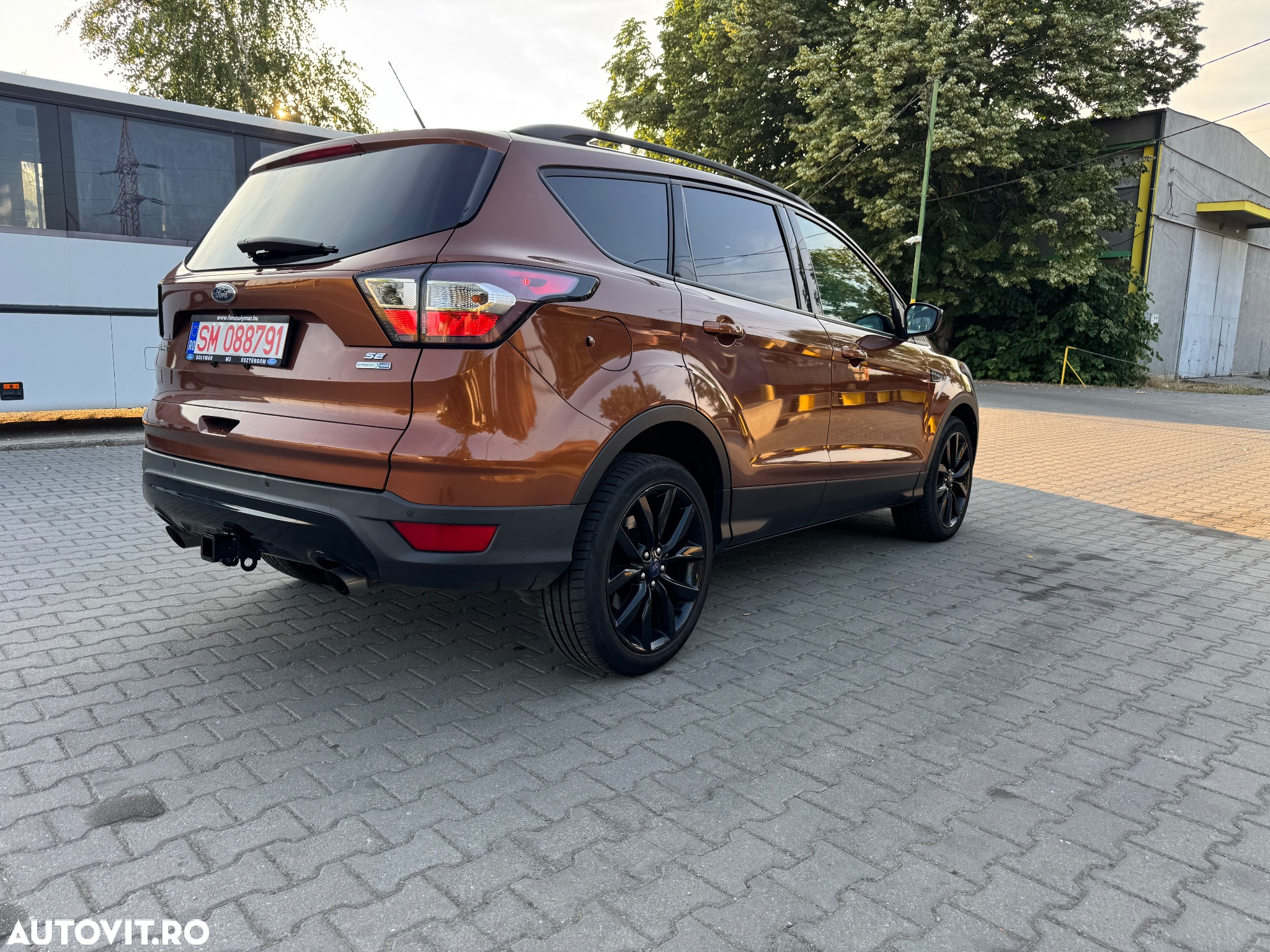 Ford Escape - 2