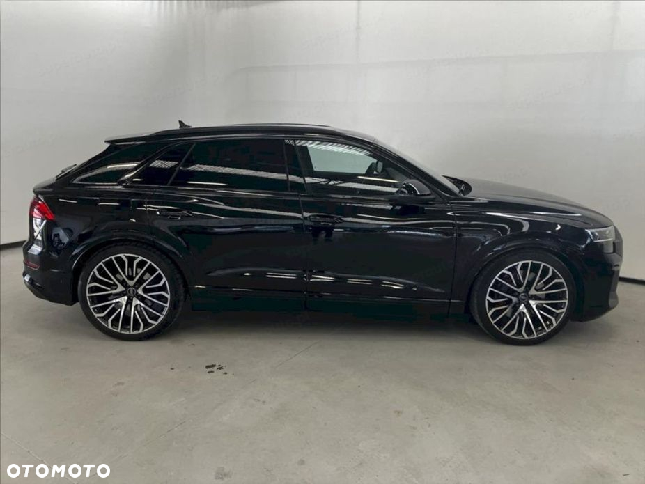 Audi Q8 - 2
