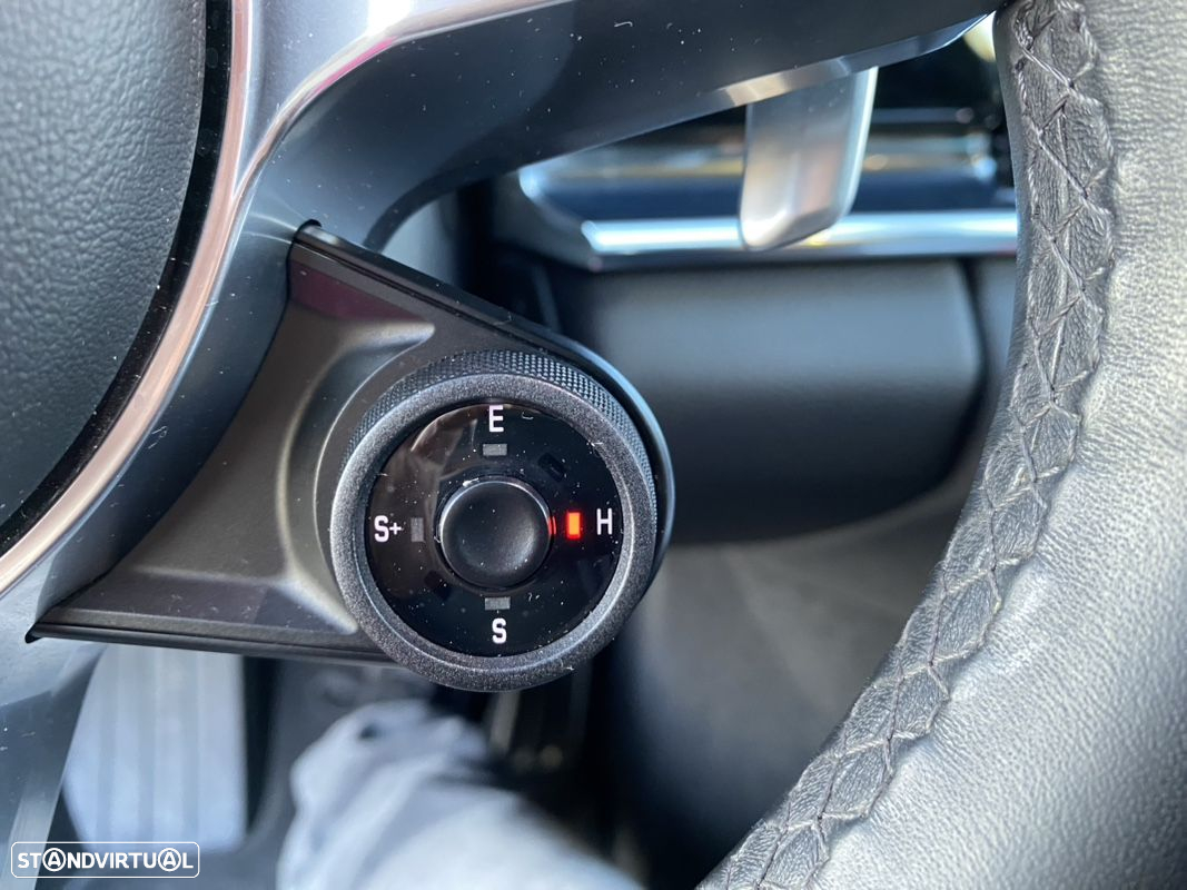 Porsche Panamera 4 E-Hybrid 10 Years Edition - 29