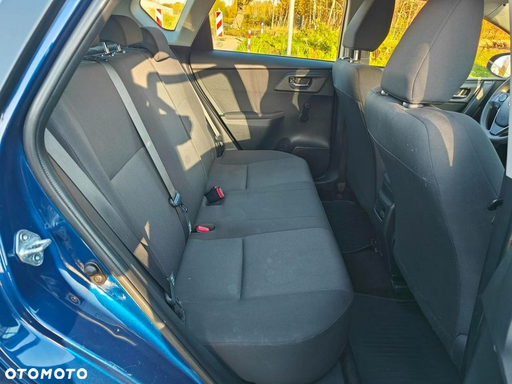 Toyota Auris - 15