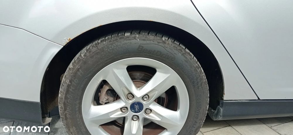Ford Focus - 12