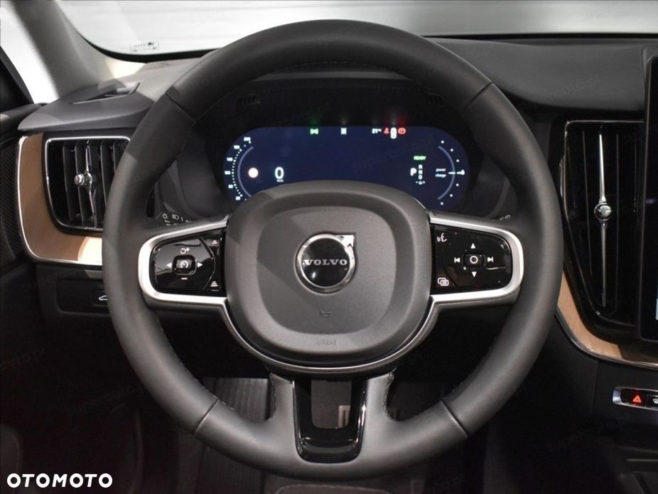 Volvo XC 60 - 8