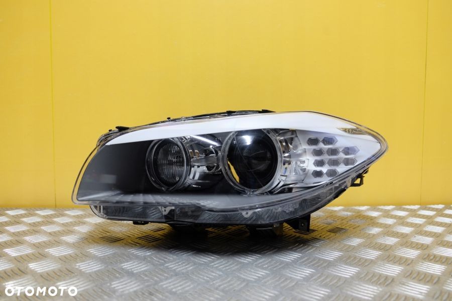 BMW 5 M5 F10 F11 2009- REFLEKTOR LAMPA XENON L USA - 1