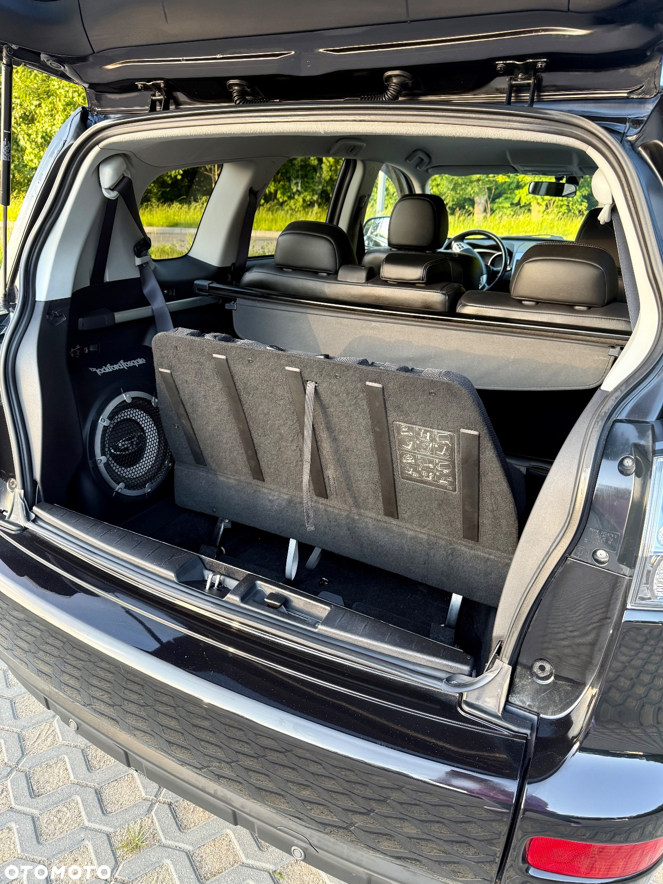 Mitsubishi Outlander - 5