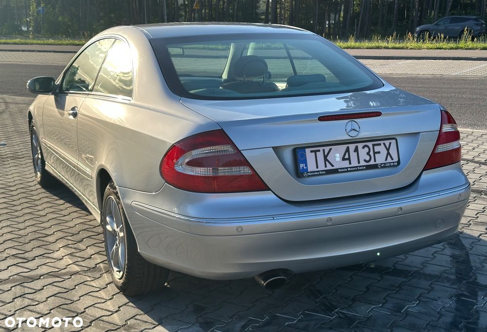 Mercedes-Benz CLK - 4