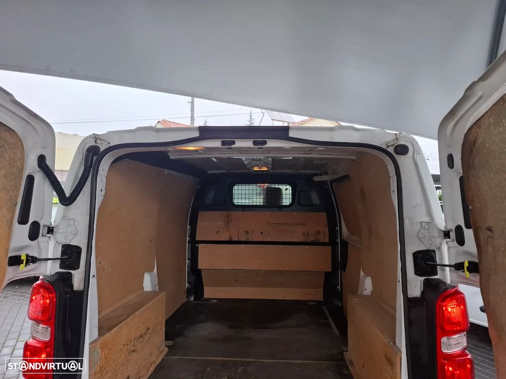 Toyota HAICE PROACE CITY 3LUGARES - 3